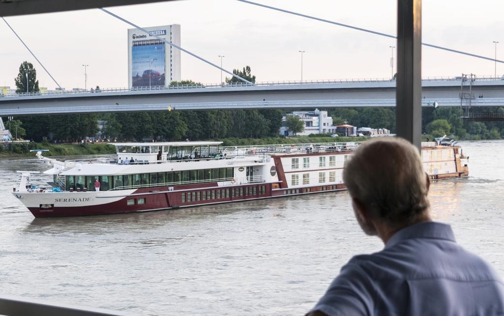 Botel Gracia Bratislava Ngoại thất bức ảnh