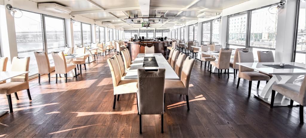 Botel Gracia Bratislava Ngoại thất bức ảnh